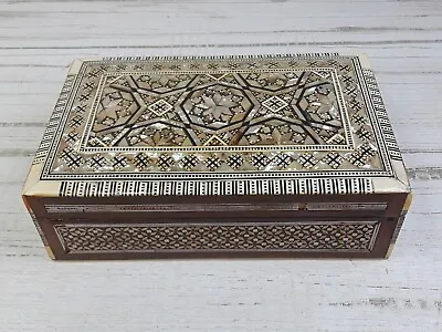 Vintage Mother Of Pearl Inlaid Marquetry Mosaic Jewelry Trinket Box • $44.55