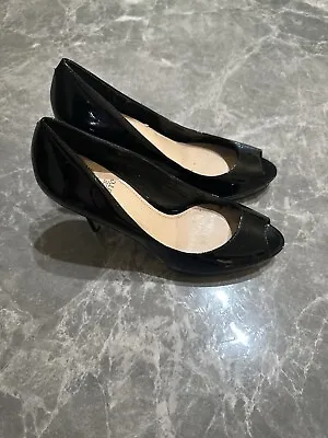 Vince Camuto Women’s Kira Pumps Stiletto Heels Black Patent Leather Peep Toe 9M • $23.99