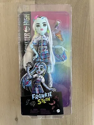 Mattel Monster High Day Out Frankie Stein Doll New In Box • $22.99