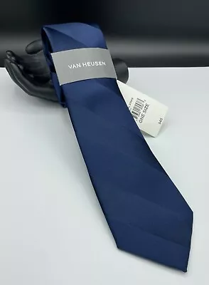 VAN HEUSEN Men's Neck Tie ~ BLUE ~ Subtle Stripe ~ NEW Fashion MSRP $45. • $14.99