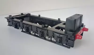 Hornby OO Gauge LNER 8-Wheel Corridor Tender Chassis Frame Only L5143 Spares • £7.99