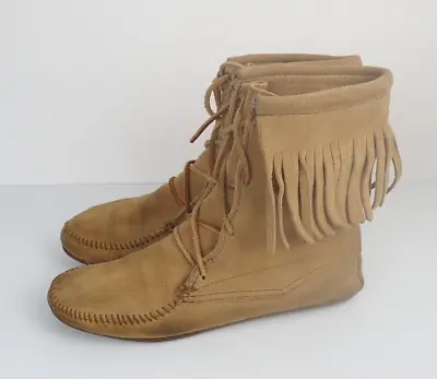 Minnetonka Moccasin 427 Boots Women's 8 Ankle Mid High Suede Fringe Lace Up Tan • $23.99