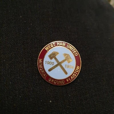 £5 • Buy West Ham United Badge