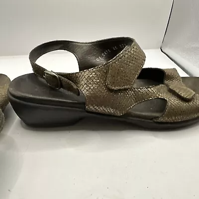 Mephisto Mobils Relax Brown Snake Shimmer  Nubuck Sandals US 11 EUR 42 • $19.99