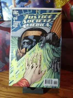 Justice Society Of America #32 (DC Comics December 2009) • $1.99