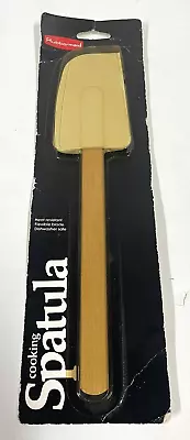 Vintage White Rubbermaid Cooking Silicone Scraper Spatula Wood Handle NOS 1987 • $22.99