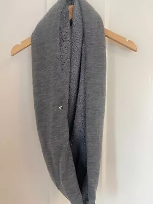 Lululemon Shakti Sherpa Infinity Scarf Grey • $18