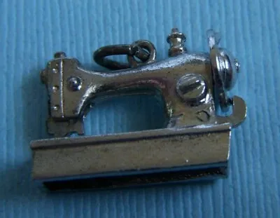 Vintage Wells Movable Sewing Machine Needle Moves Sterling Charm • $39.99