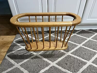 Vintage Blonde Wood Oval Magazine Rack Storage Spindle Newspaper Oak • $27.99