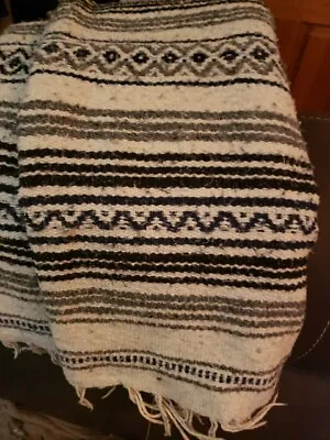  Vintage Mexican Blanket. Large Striped Throw Blanket. Pre Owned.Hecho EN. • £38.54