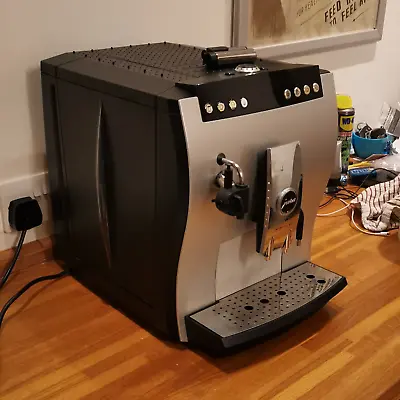 £600 • Buy JURA IMPRESSA Z5 / X5 Coffee Machine - Bean To Cup - Cappuccino - Barely Used