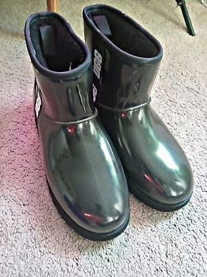 Ugg Clear Mini Boots Solid Black Faux Fur Lining Woman Size 11 • $5