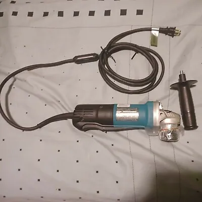 Makita 9557PB 120V 114mm Angle Grinder • $125