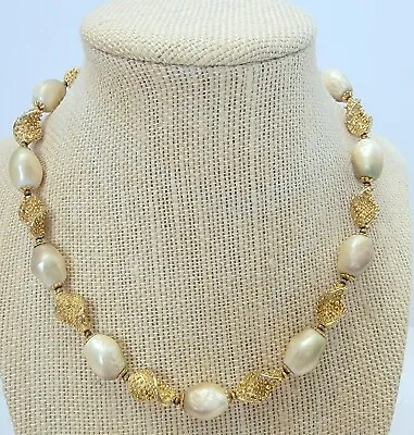 Beautiful Vintage Crown Trifari Baroque Pearl Textured Gold Necklace • $79.99