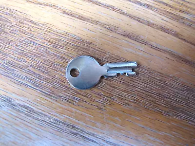 Vintage 60-70s Fender Original Nickle Guitar Case Key • $24.95