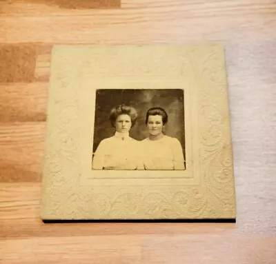 1800s  2 Young Women BUFOUNT Hair Styles Photo Cabinet Card • $28.20