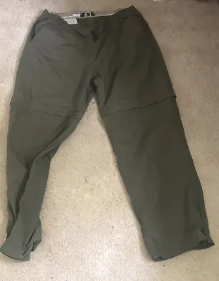 £3 • Buy Peter Storm Green Walking Trousers With Zip Off Legs. Size 18 Reg..