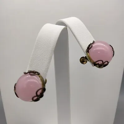 Pink Glass Faux Rose Quartz Screw Back Earrings Gold Tone Vintage Estate Amazing • $18.99