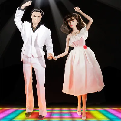12  Saturday Night Fever Color Infusion™ Dressed Doll Gift Set - 14029 • $345