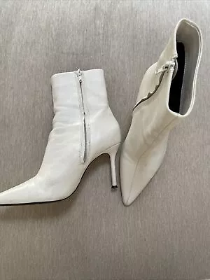 Zara Women’s White Boots Booties Pointy Toe Heels Size 37 • $15