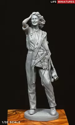 Life Miniatures - Attagirl WW2 ATA Pilot  - 1/3nd Resin - LM32001 • £17