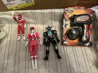 3 Power Rangers Action Figure And A Light Up Disc Shooter  Vintage Lot • $10