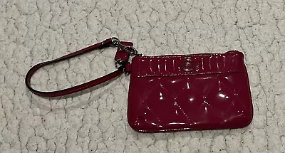 COACH Peyton Signature Embossed Patent Leather Hot Pink Lg Wristlet Clutch Auth  • $29.99