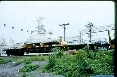 General Electric (GE) With Flatcar Load @ Schenectady Plant  R • $6