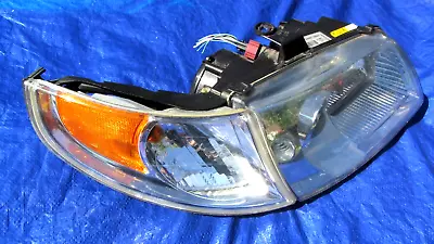 02-05 Saab 9-5 Aero Arc OEM Valeo Xenon Passenger Right Side Headlight Head Lamp • $266