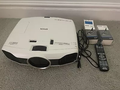 Epson PowerLite Home Cinema 5030UB Projector With Remote And 2 X 3d Glasses • $350