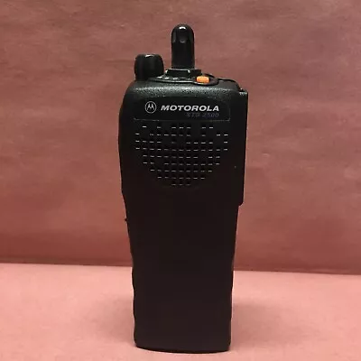 Motorola XTS2500 Model 1 48ch 800 MHz Portable Radio  H46UCC9PW5AN • $60