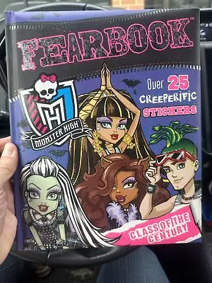 Monster High Fearbook EUC  • $10