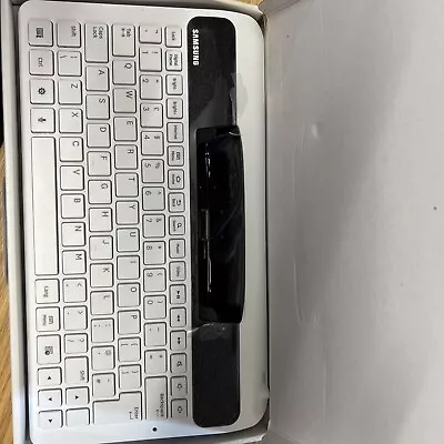 Samsung 7  Stylish Portable Keyboard Dock For Galaxy Tab 8.9 ECR-K10UWEGXEU • £7