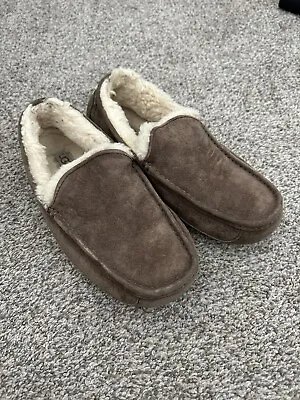 UGG Women’s Brown Slippers Size 8 • $25