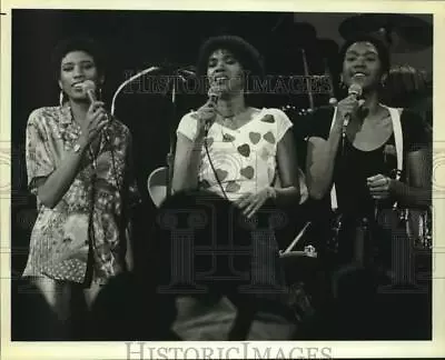 Press Photo Musicians The Pointer Sisters - Sap48655 • $12.99