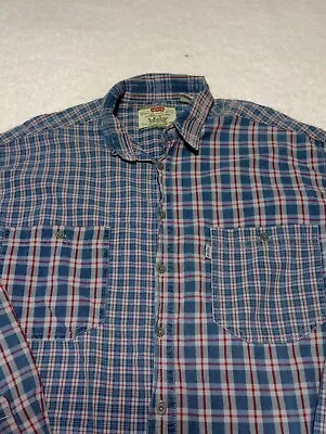 Vintage Levi's Long Sleeve Plaid Button Up Shirt Silver Tab Men's Size Medium  • $21.60