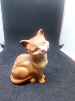 £5 • Buy Royal Doulton Cat Figure