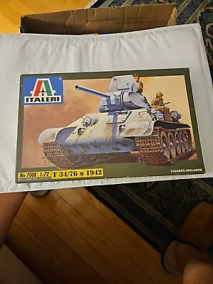 Italeri 1/72 Russian Tank T-34/76 Model 1942 Kit # 7008 MIOP NIB  • $21.95