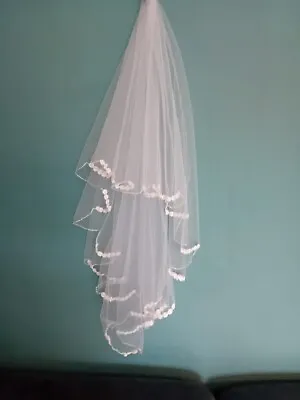 Wedding Veil White 2 Tier Fingertip Length Daisy Edge V422 • £9