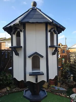 Garden Dovecote    For 8 Pairs Of Doves • £480