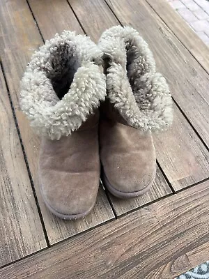 UGG Boots Womens 9 Bailey Button Tan Suede Upper Leather Sheepskin Lining #5803 • $35