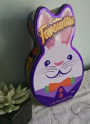 🐇Cadbury Favourites Limited Edition 2020 Bunny Tin 700gm Collectable • $9.95