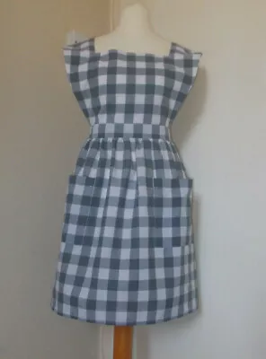 Grey 12mm Gingham Vintage Style Bib Apron (24 Button W/b)  • £15.95