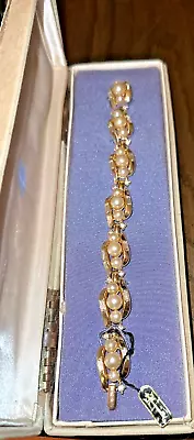 Vintage Crown Trifari Bracelet Gold Tone With Faux Pearls • $55
