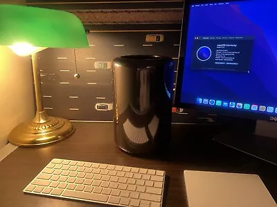 Apple Mac Pro 12 Core 2.7GHz 2013 | Dual D700 GPU| 64GB RAM 500GB SSD • $399.99