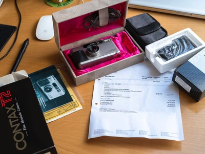 £1320.28 • Buy CONTAX T2 Zeiss Sonnar 2.8/38 Mm, Original Packaging, Data Back Panel, Bag, Fresh Service, Excellent!