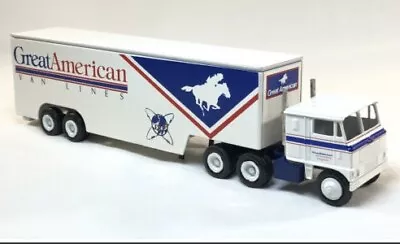 Winross 30-3 1:64 Die-Cast Great American Van Lines Tractor Trailer • $21.24