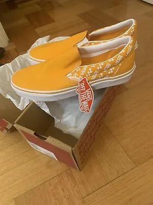VANS Classic Slip On Sneakers Yellow - US9 EU42 UK8 • $65