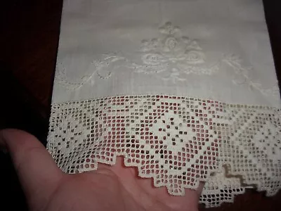 2 Vintage Linen Hand Towels~ Victorian Lace~ Embroidered~ UNUSED • $10.99