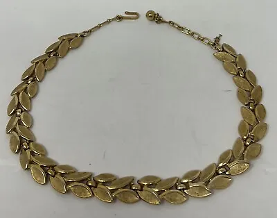 Vintage Crown Trifari  Brushed GoldTone Leaf Link Necklace • $20.40
